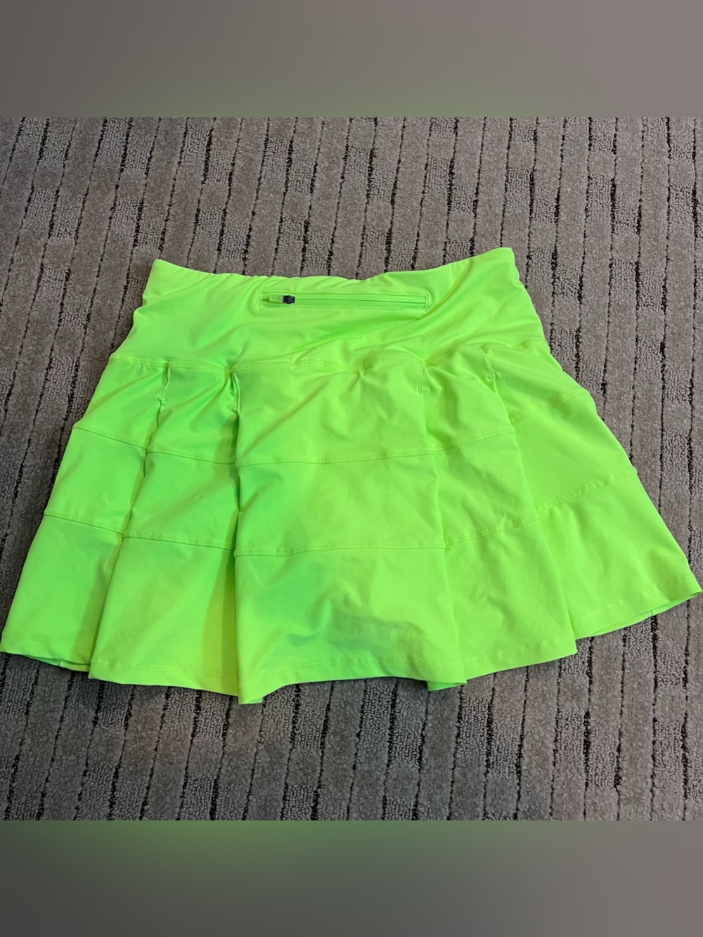 Women’s Neon Green Active Skort - Picture 2 of 2